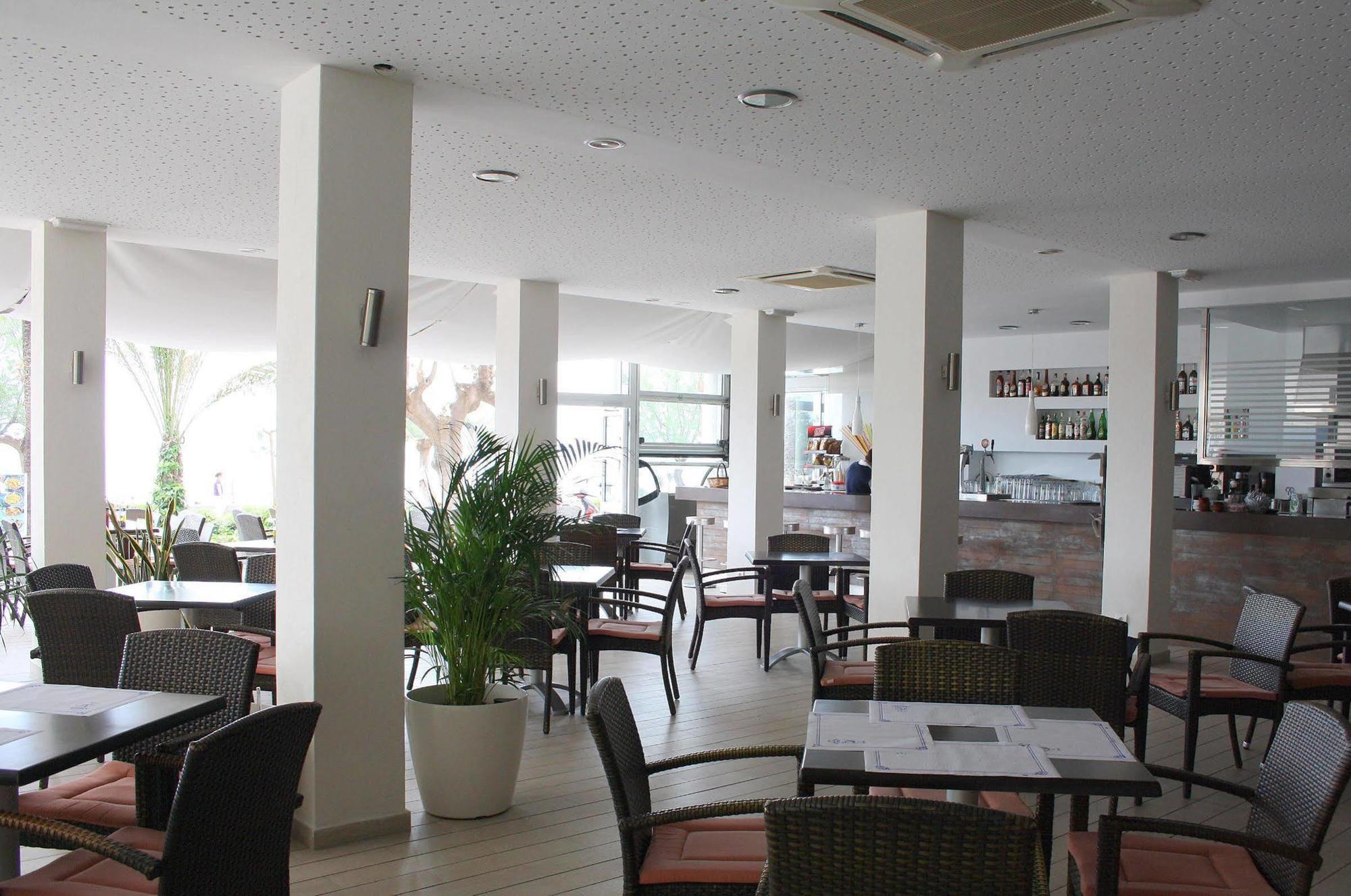 Hotel Encant เอลอาเรนัล ภายนอก รูปภาพ
